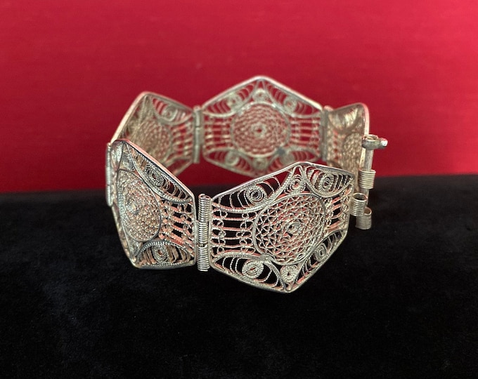Lovely Spun Silver Gilt Filigree Vintage Panel Bracelet
