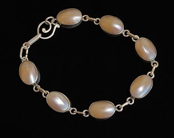 Lustrous Mabe Pearl & Sterling Silver Link Bracelet