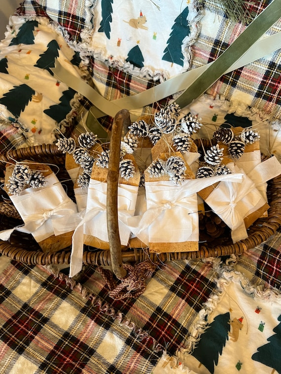 Primitive Christmas Tags/Bowl Fillers. Handmade
