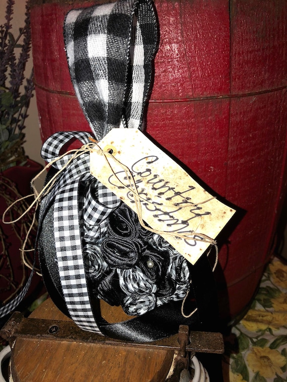 Primitive Buffalo Check Kissing Ball. Handmade