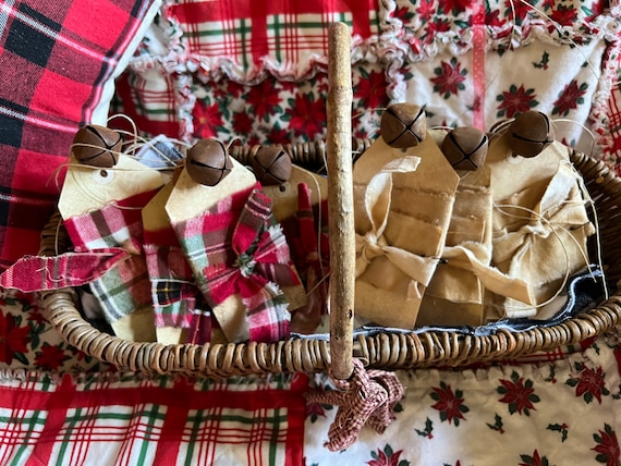Primitive Christmas Tags/Bowl Fillers. Handmade