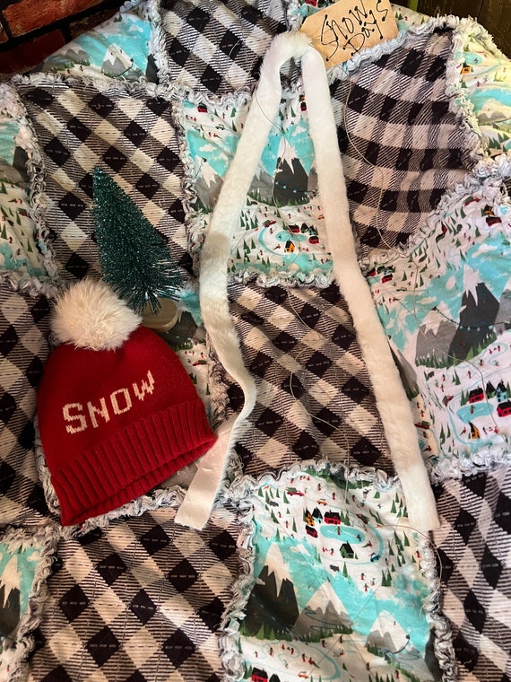 Christmas Ski Lodge Rag Quit Throw.  Handmade