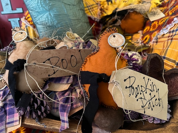 Primitive Pumpkins Accents. Handmade