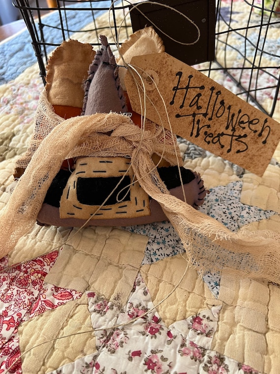 Primitive Halloween Accents/Bowl Fillers. Handmade