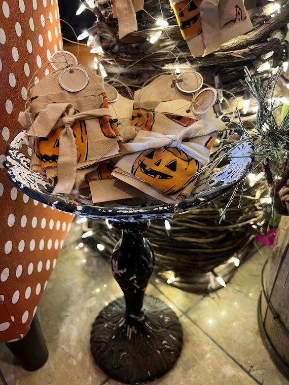 Primitive Halloween Pumpkin Gift Tags. Handmade