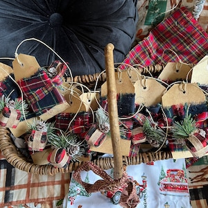 Primitive Weihnachtsanhänger/Schalenfüller. Handgefertigt