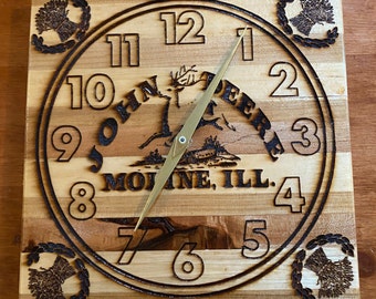Reloj de pared John Deere fabricado con madera reciclada, reloj a pilas, decoración rústica