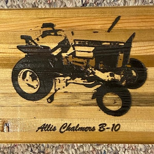 Cartello trattore Allis Chalmers B-10 in legno riciclato: arredamento rustico