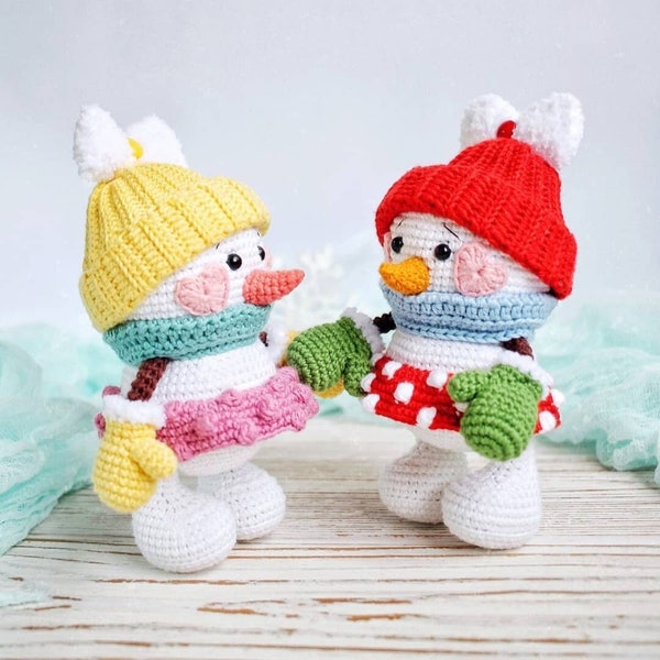 Snowman crochet PATTERN. Sweet Snowgirl pattern with clothes - hat, snood and mittens. Snowman girl in pink skirt. US English Digital PDF