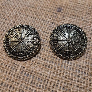 Viking, Celtic, Nordic, Re-enactors, Cosplay LARP Circular Brooch/broiste/nisti, depicting an Early Viking Compass Design. Sold singley.