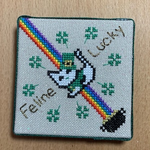 St. Patrick&#39;s Day Cat Feline Lucky Cross Stitch Pattern