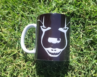 We all float down here, killer clown, IT, red balloon, pennywise, horror movie mug, Halloween, it clown cup, scary movie fans, stephen king