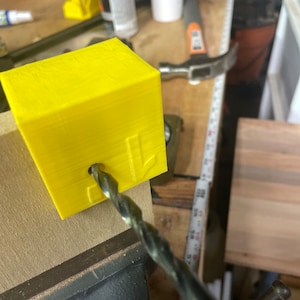3D Printed Corner Drill Guide: 1-inch Woodworking Tool