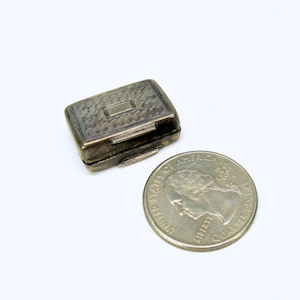 Tiny miniature Georgian sterling silver vinaigrette 1836 Francis Clark doll size