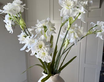 Daffodil Flowers Artificial Spring Flowers Mothers Day Gift Spring Bouquet Faux Narcissus Spray White Fake Flowers Spring Vase Arrangement