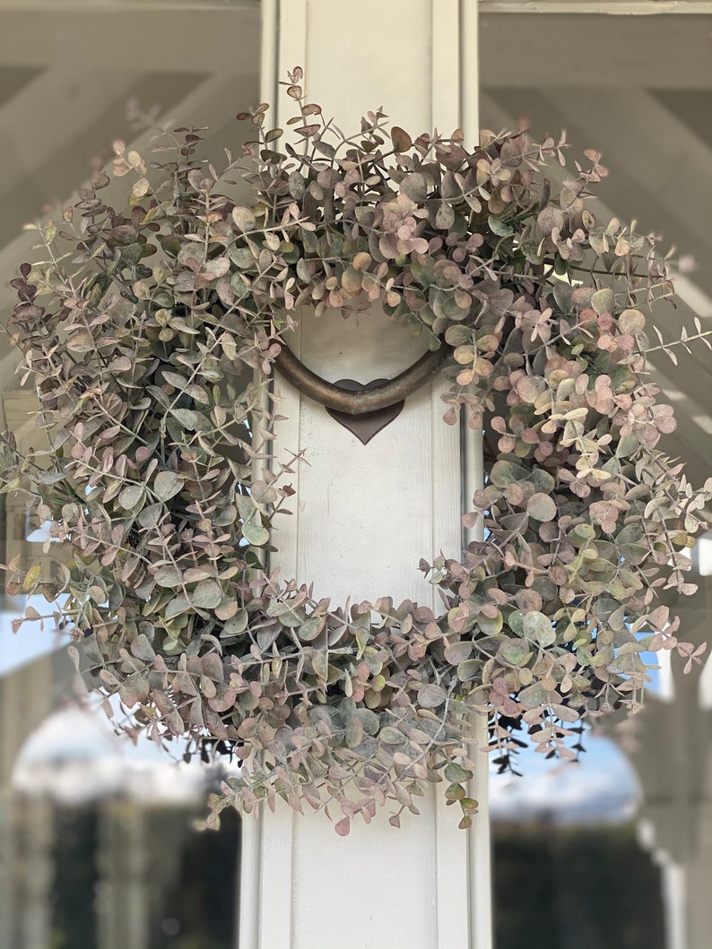 Grande couronne d'eucalyptus 50 cm Faux ressort pour porte d'entrée Couronne artificielle toute l'année pour extérieur/intérieur image 1