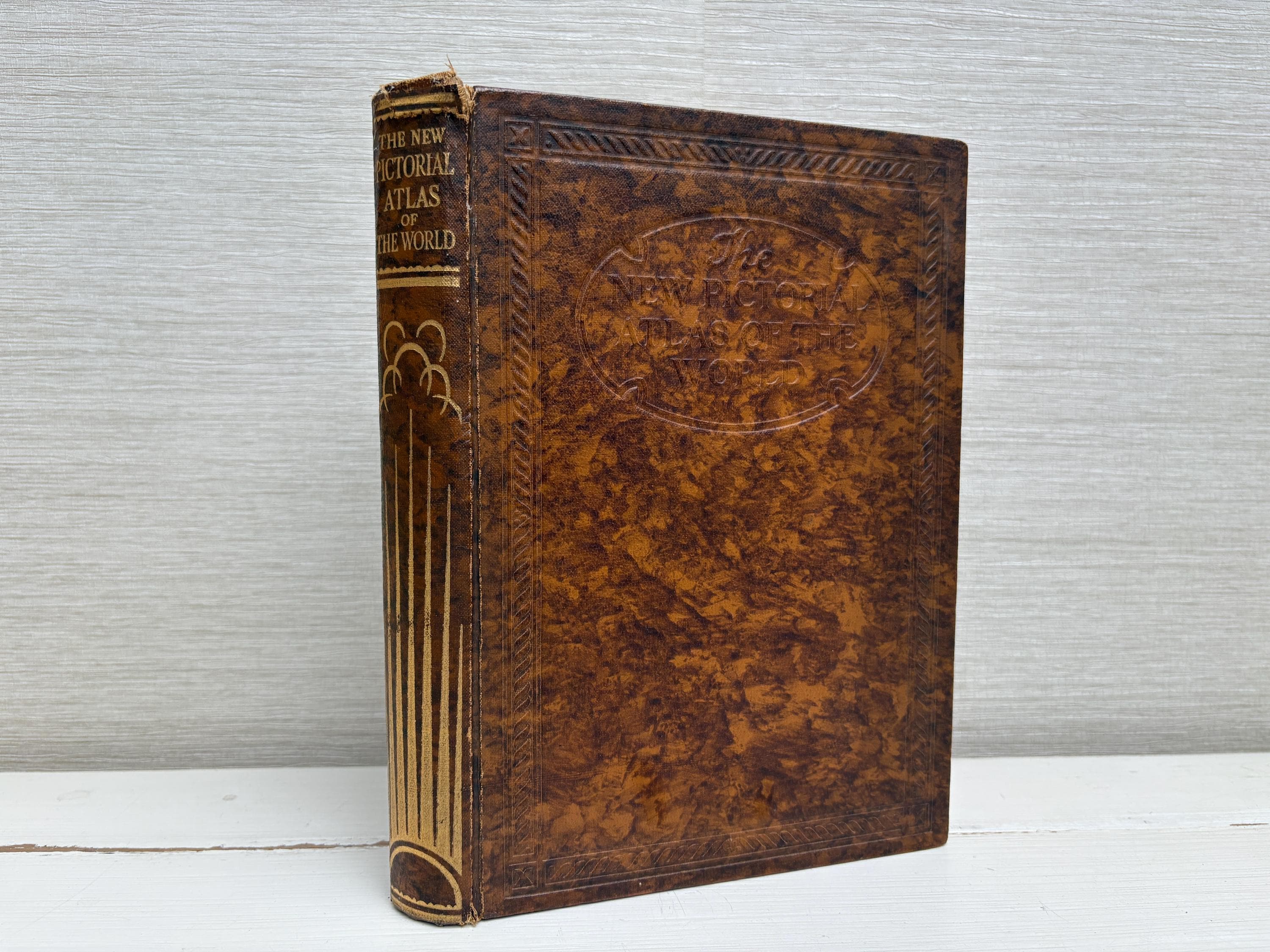 The New Pictorial Atlas of the World 1930s Vintage Hardback Book