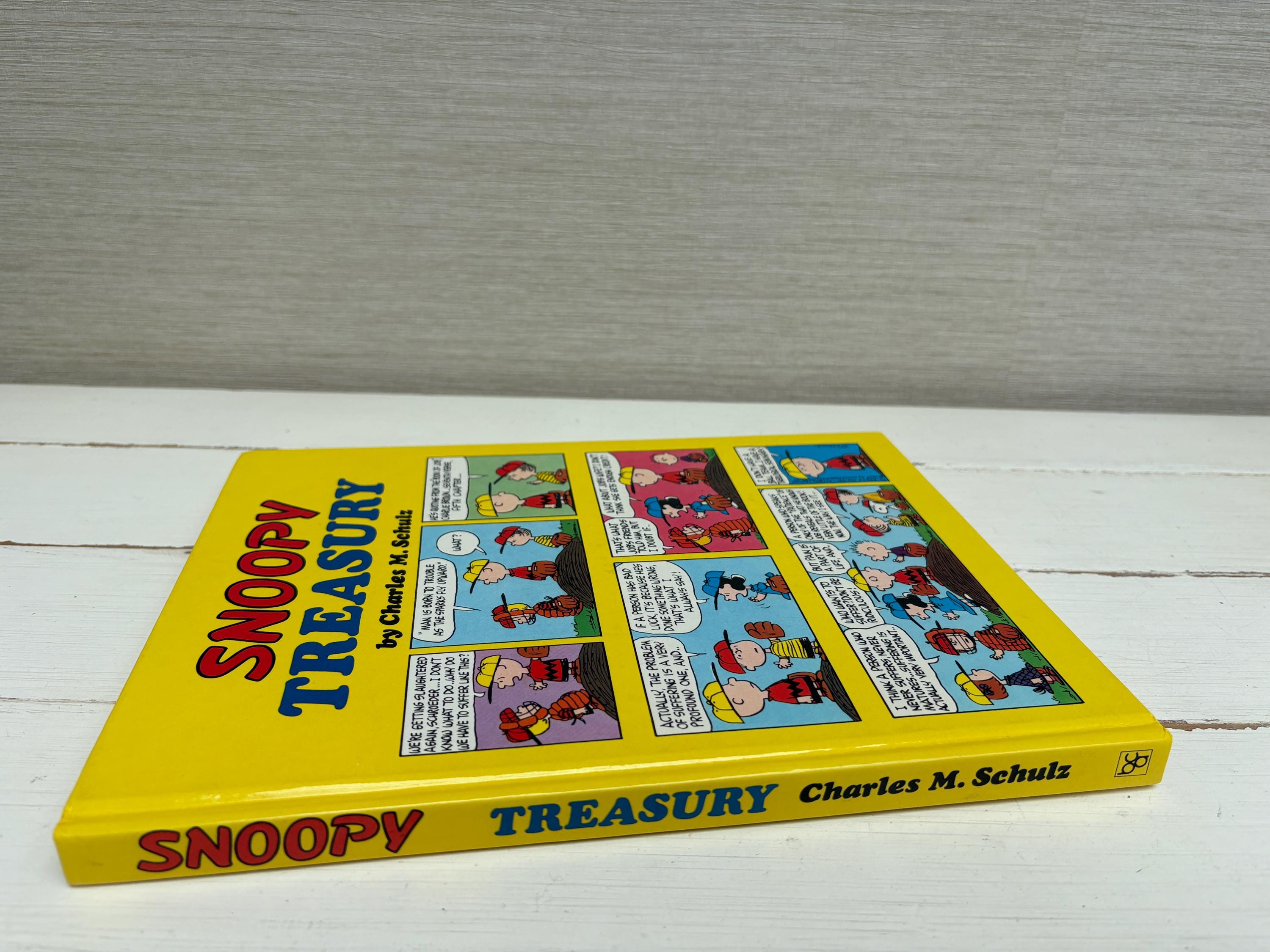 Vintage 1981 'snoopy Treasury ' by Charles M. Schulz Hardback Book