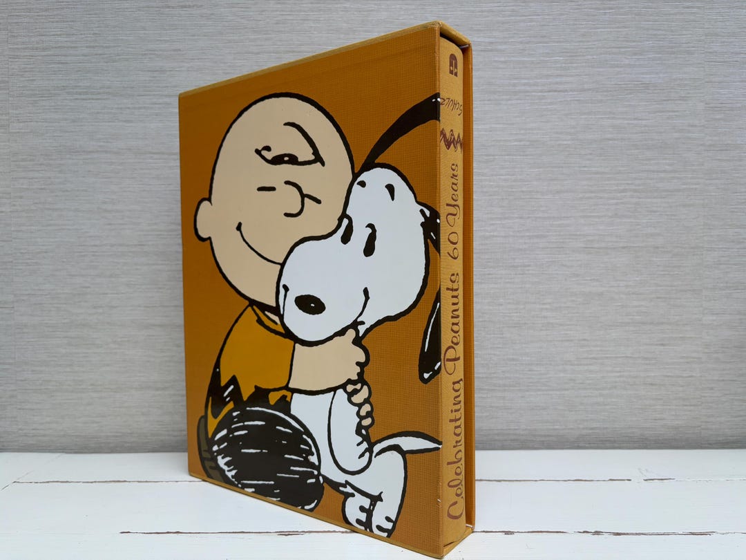 SNOOPY60周年記念BOOK PEANUTS 60TH ANNIVERSARY BOOK SNOOPYのハッピー