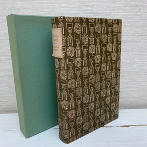 The Life and Opinions of Tristram Shandy Gentleman by Laurence Sterne Folio Society - 1970 Second Impression Hardback Book with Slipcase