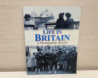 Life in Britain A Photographic Record 2009 Paperback Book