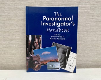 El manual del investigador paranormal Editado por Valerie Hope y Maurice Townsend Libro de bolsillo 1999