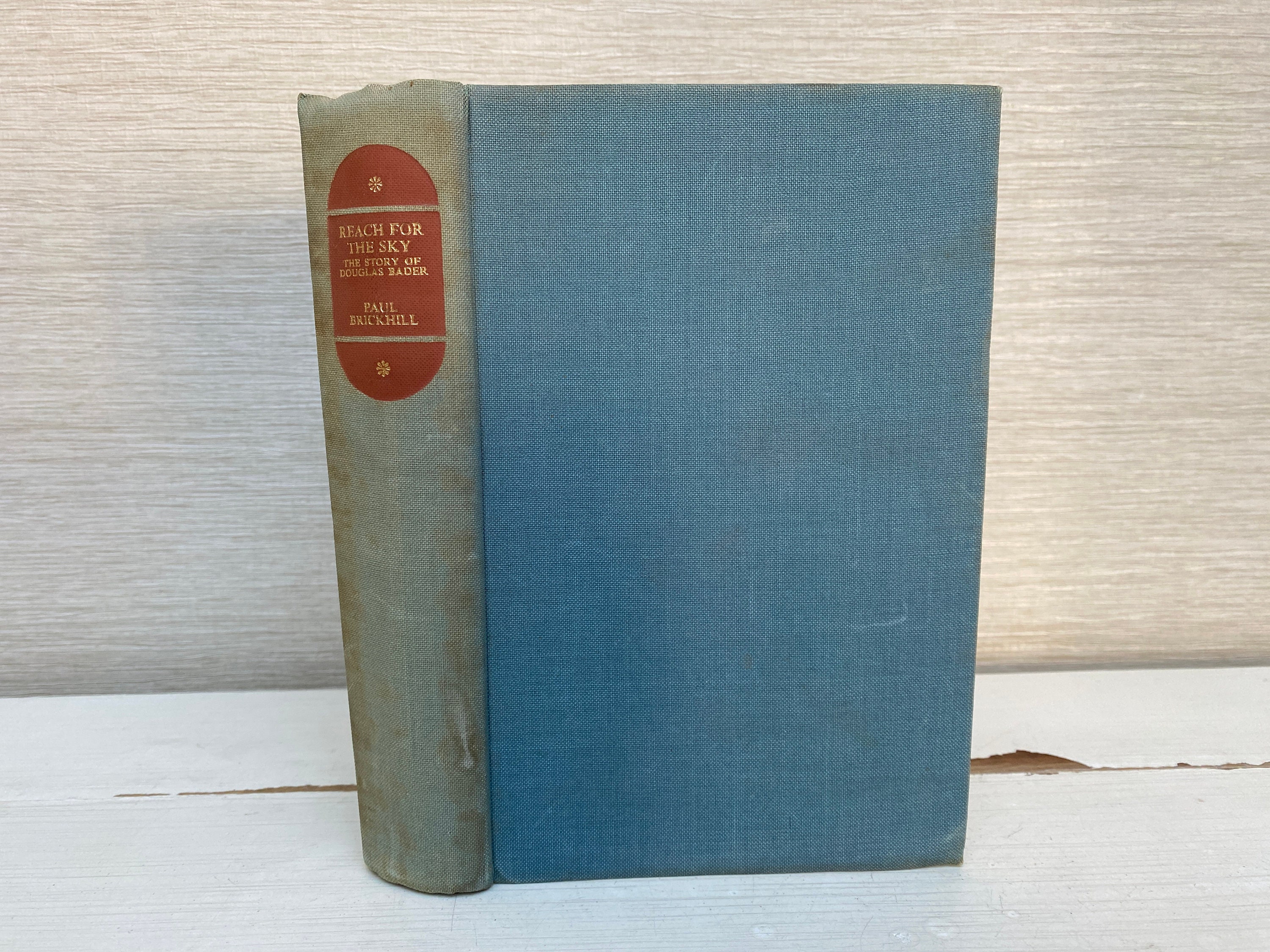 Reach For The Sky by Paul Brickhill Vintage Hardback Book The Companion Book Club