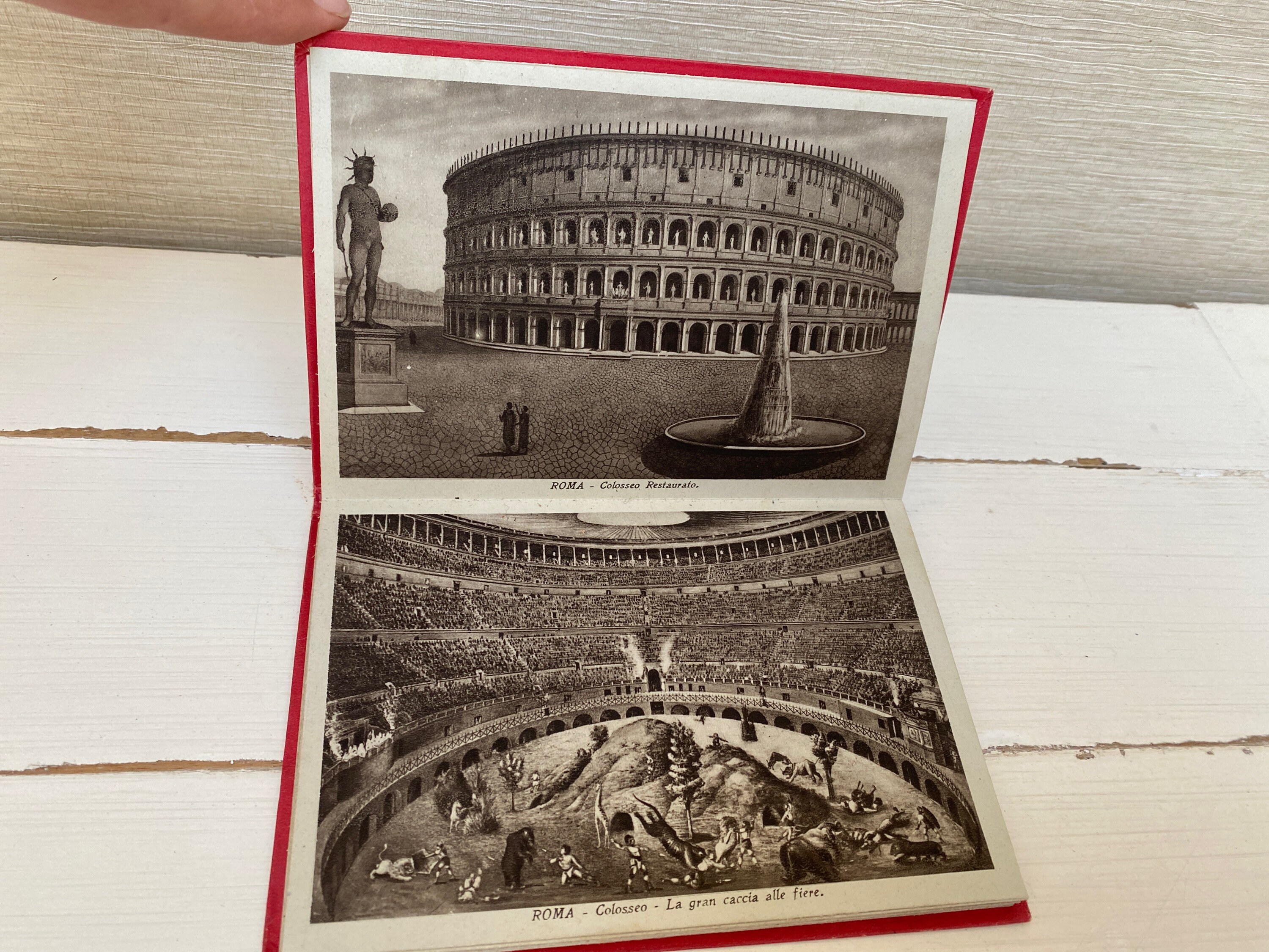 Livre De Cartes Postales Vintage Ricordo Di Roma - Souvenirs De Voyage, Années 1920, 32 Photos - Occasion En Bon état