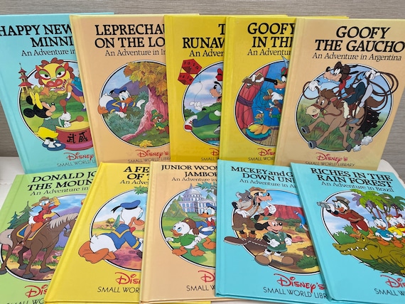 Disney's Small World Library 24冊　ディズニー Disney's Small World Library: 15 Volume Set: Walt Disney Company