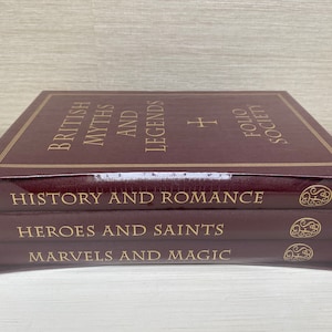 Mitos y leyendas británicos publicados por The Folio Society - Juego de tres libros de tapa dura nuevos en celofán