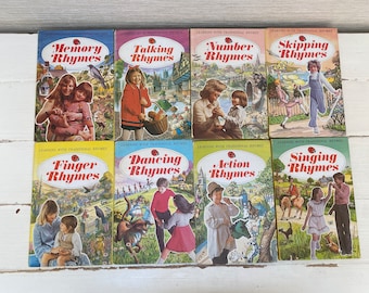 洋書  Family Ladybird Books Ladybird Children's Classics Vintage Hardback Books - Series