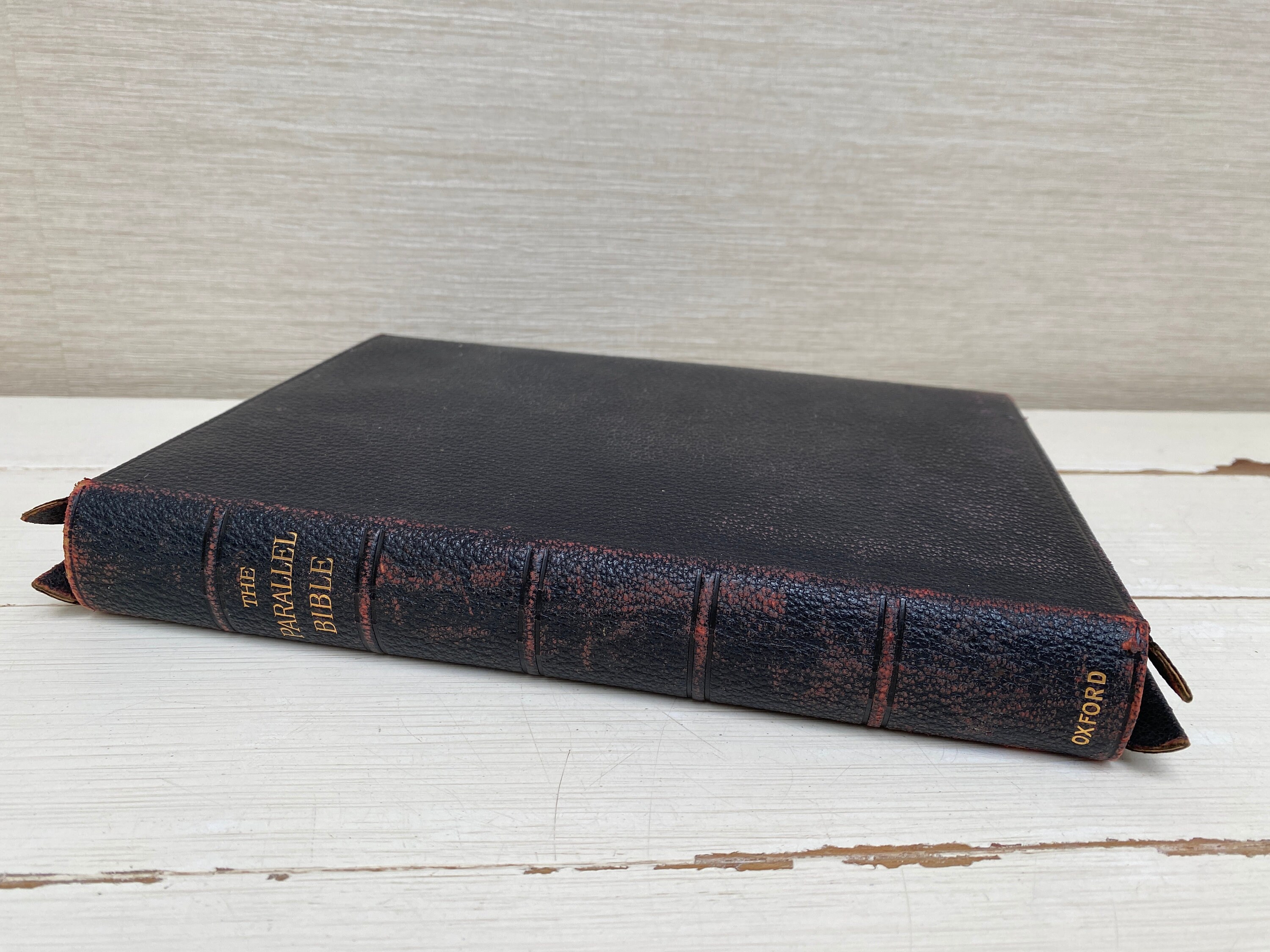 The Parallel Bible Leather Antique 1890 Oxford and Cambridge Universities - Henry Frowde & C J Clay and Sons