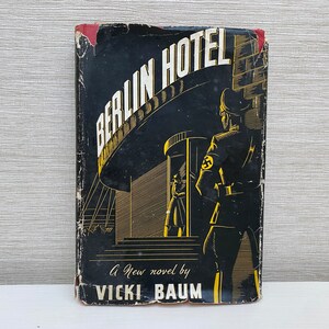 Berlin Hotel par Vicki Baum 1946 Livre relié Première édition Club de lecture