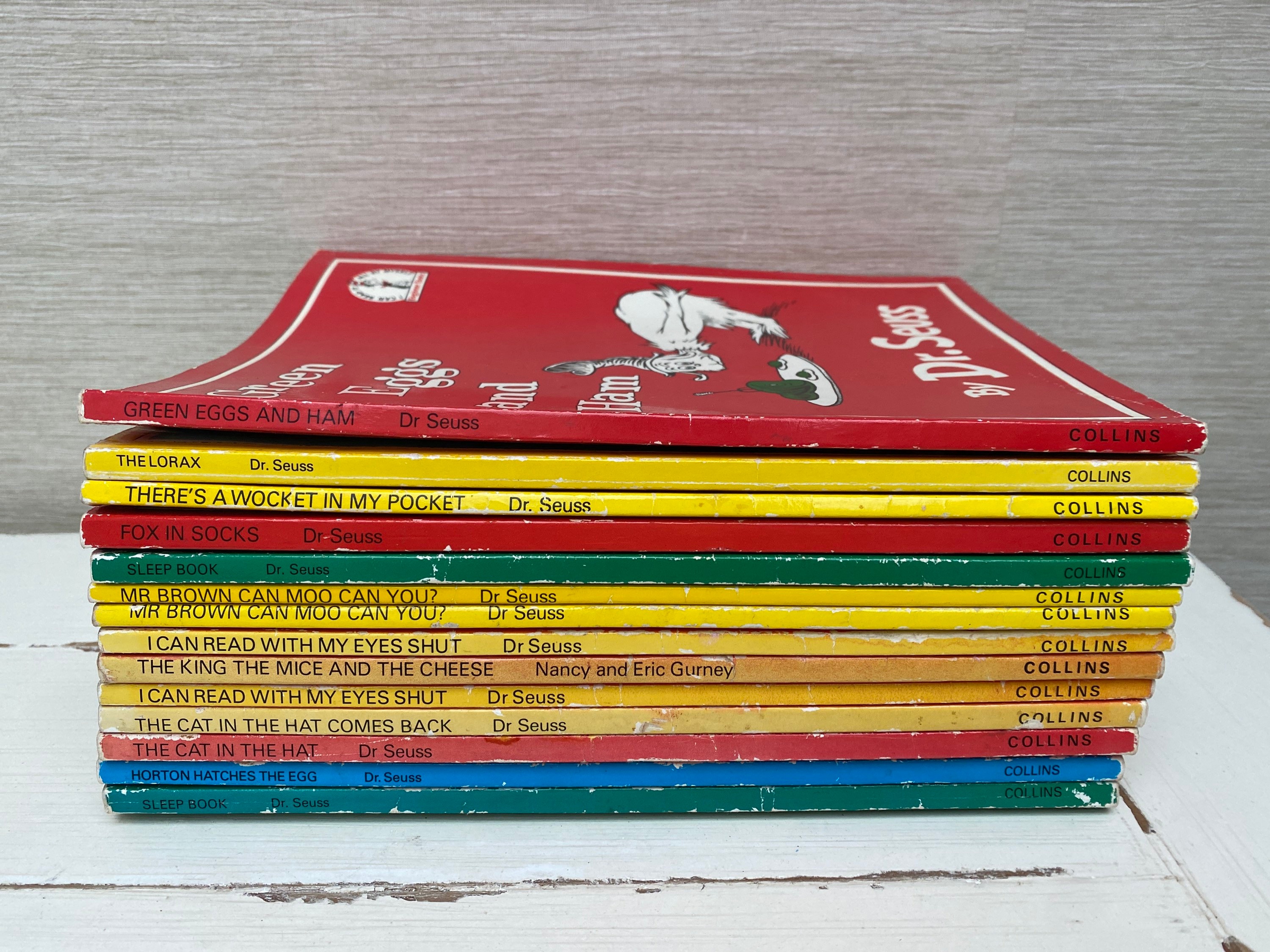 Dr Seuss Paperback Childrens Books 1950/60/70s - Sold
