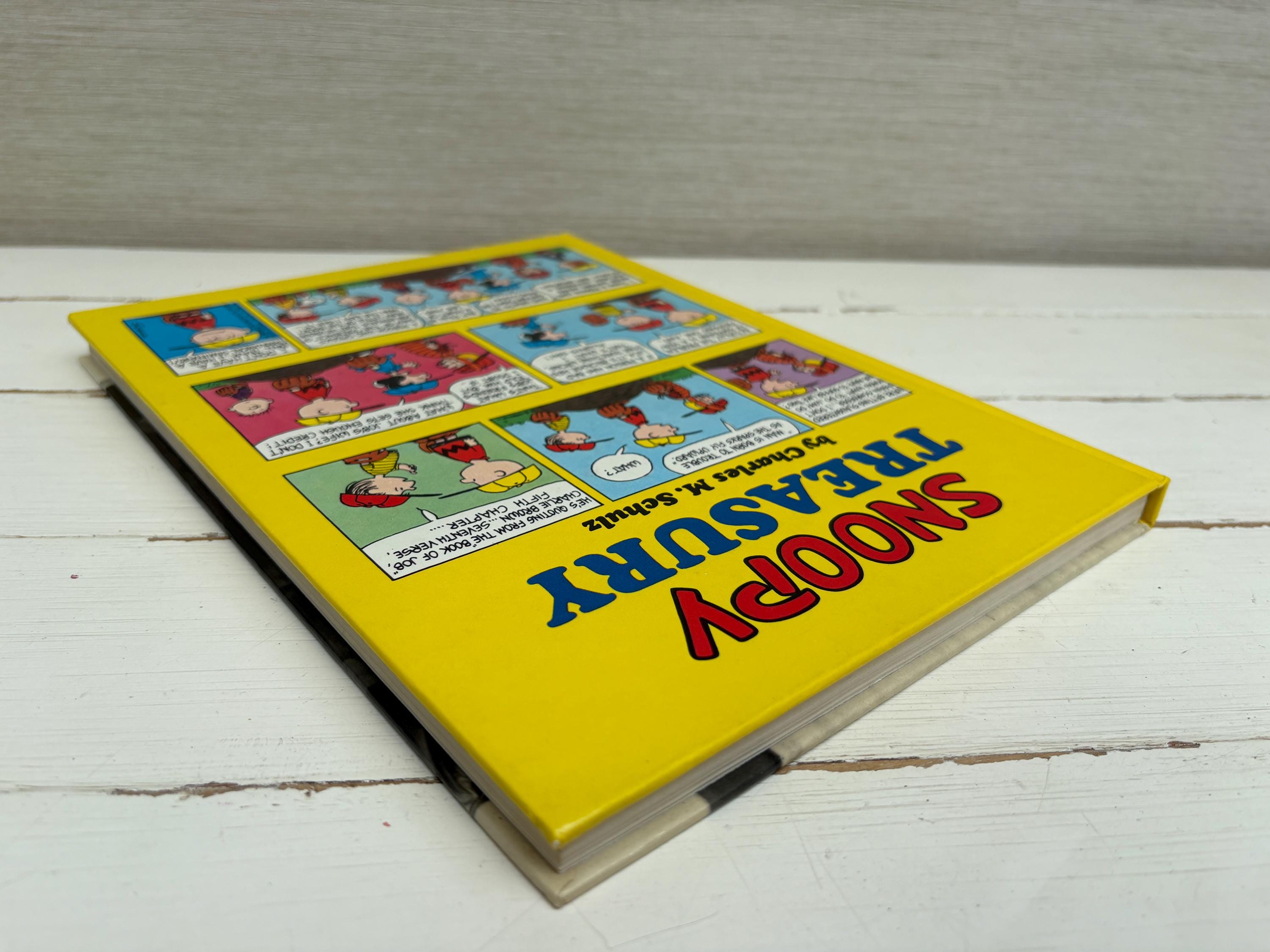 Vintage 1981 'snoopy Treasury ' by Charles M. Schulz Hardback Book