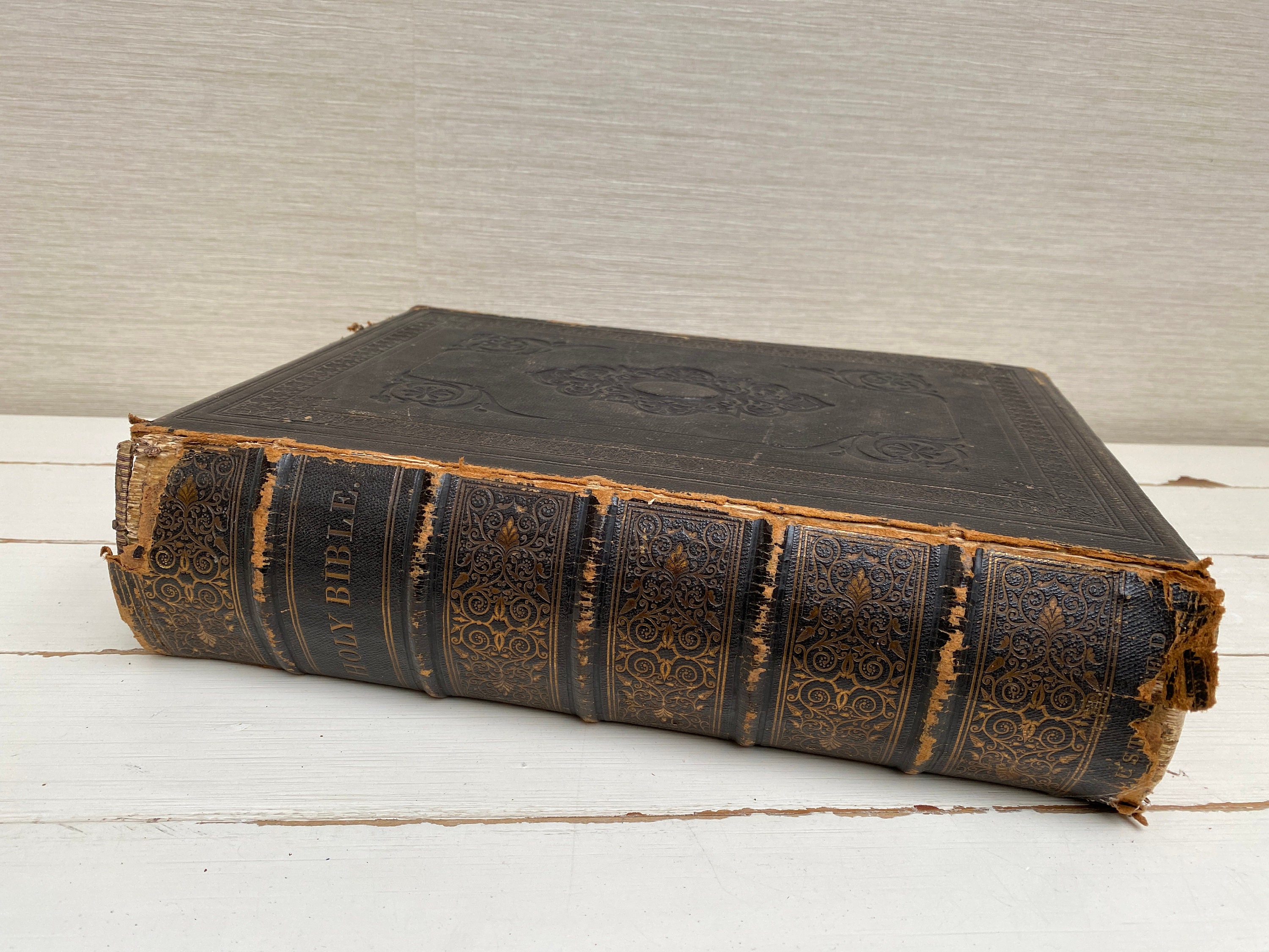 Antique Pictorial Family Holy Bible Leather Illustrated C1860s