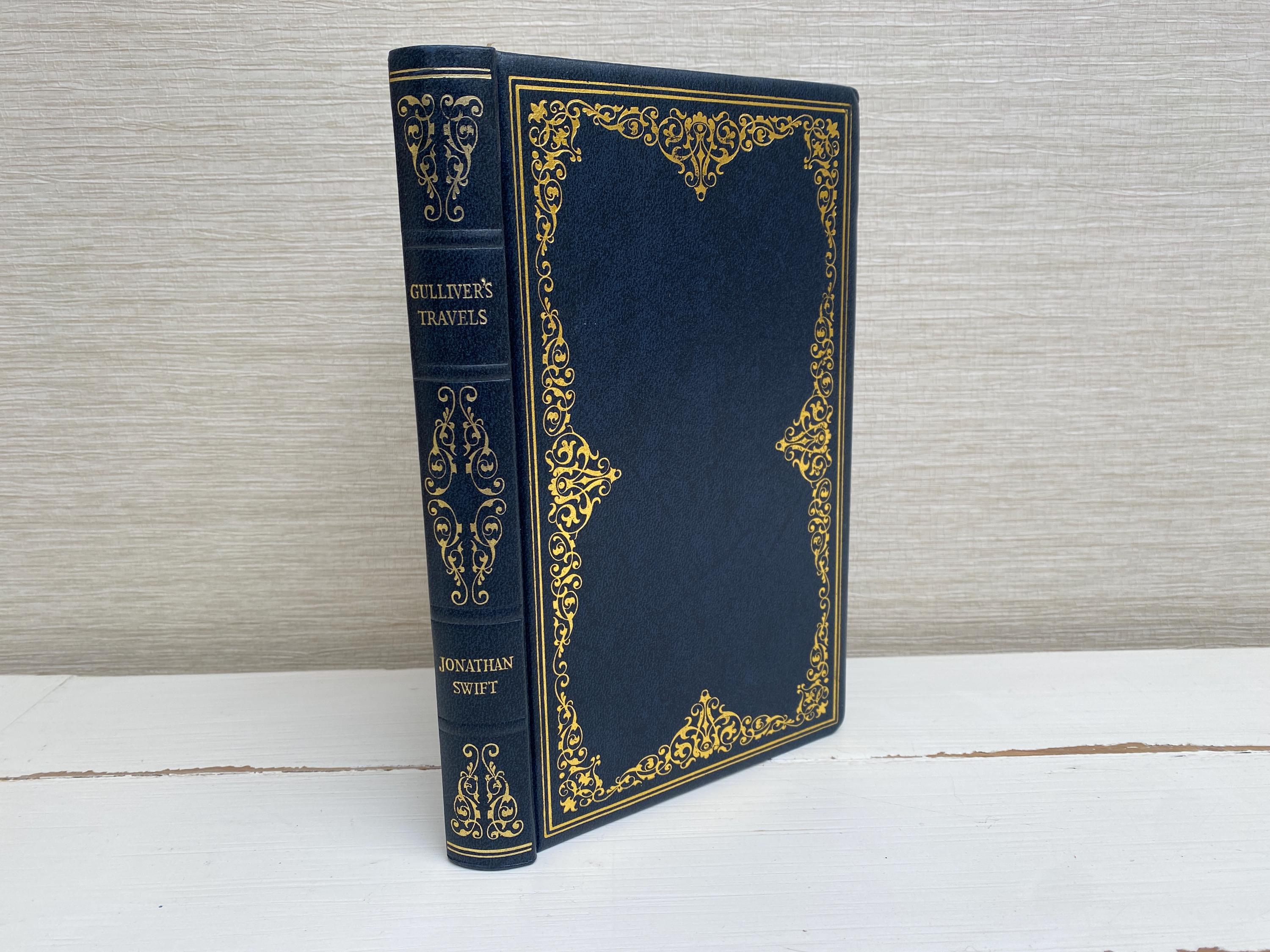 Jonathan Swift Oeuvres Gallimard 洋書 Gulliver's Travels by Jonathan Swift Hardback Illustrated Vintage