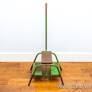 Early Mid Century Double Sided Shamrock Green Metal Steps With Handle Handrail, 1950s Ladder Steps, MCM Store Equestrian Railway Steps