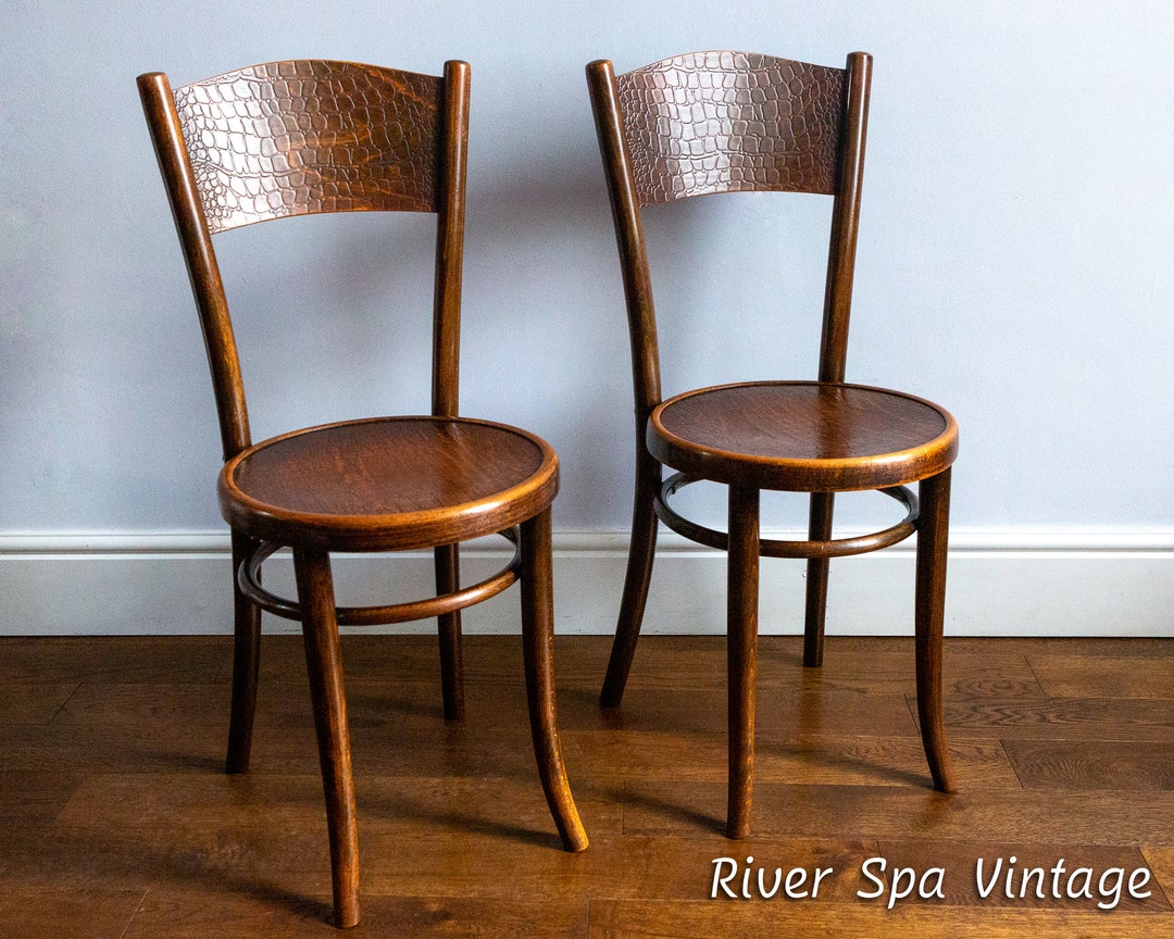 stoop | Wooden Chair for THONET