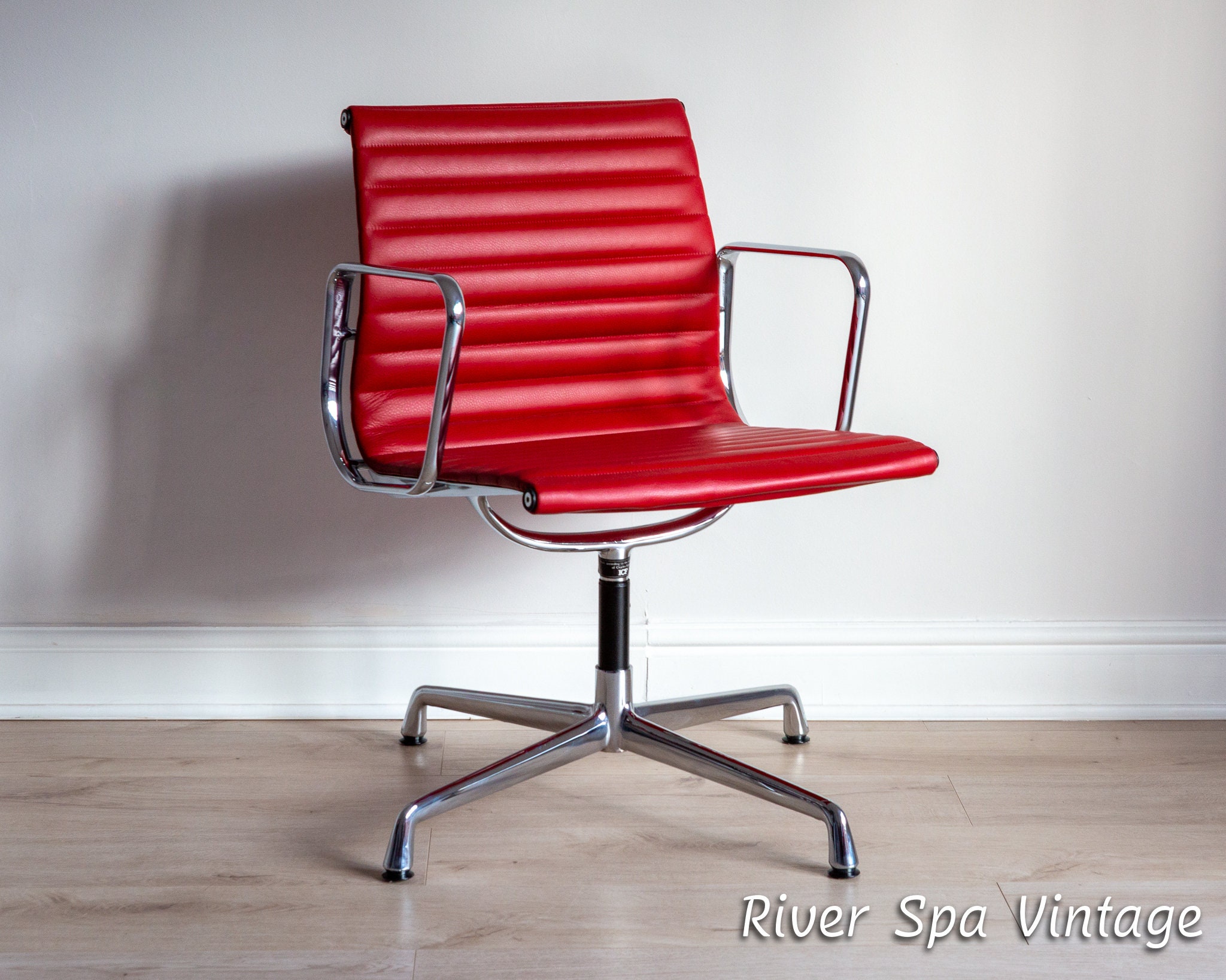 Etsy sale eames chair