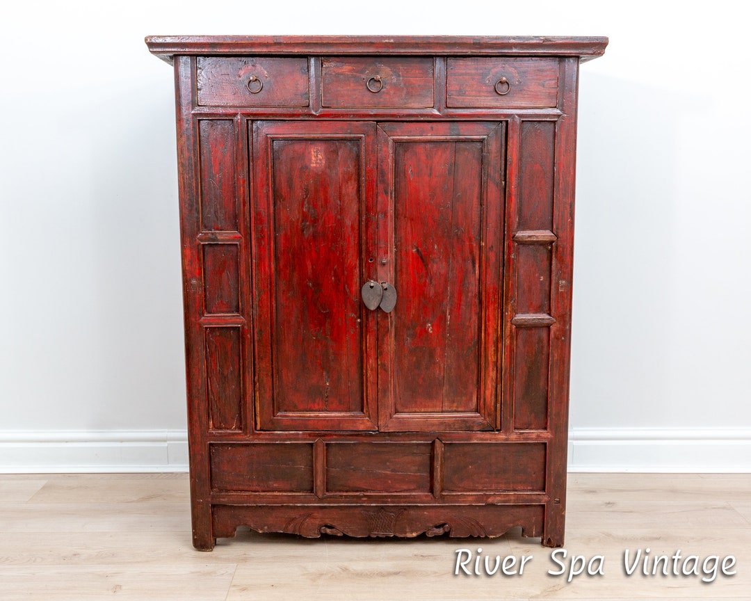 Rare Late 18th Century Chinese Red Lacquered Tall Panelled Wedding