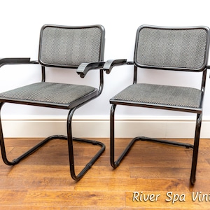 1 of 2 Pairs of Marcel Breuer Cesca B32 Cantilever Carver Armchairs, Black Cesca Chair, Meeting Chairs, 1980s Retro Vintage Chrome Chairs