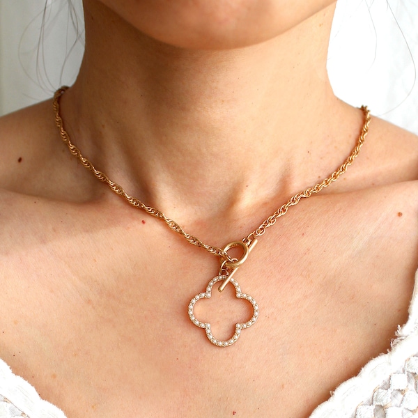 Gold Silver Clover Pendant Charm Chain Necklace- Toggle Necklace,Choker Necklace, Toggle Clasp Necklace, Christmas Gift Clover Leaf Pendant