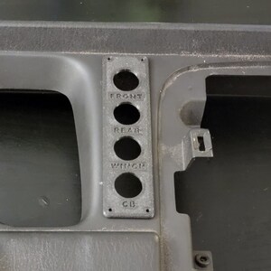 1997-2001 Jeep Cherokee XJ Integrated Dashboard Switch Panel