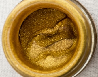 Gold glitter = crystals in a certified-organic vegan cream; ocean safe, cruelty free, plastic free