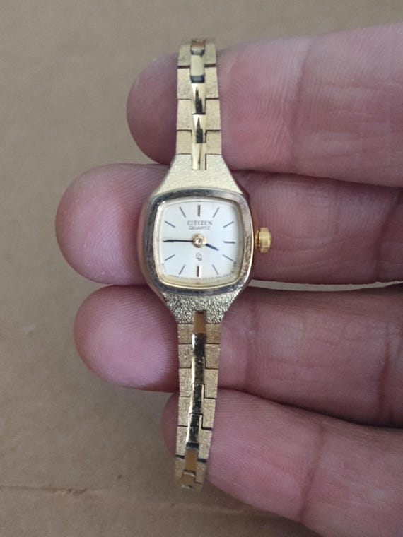 Horloge De Bureau CITIZEN Vintage - Made In Japan - Céramique Blanche - NEUVE
