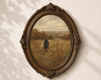 Puede incluir: Una pieza de arte mural ovalada con un marco oscuro, ornamentado y tallado. La impresión muestra a una persona con un abrigo largo y sombrero caminando por un campo otoñal dorado con un perro pequeño, rodeada de árboles bajo un cielo nublado.