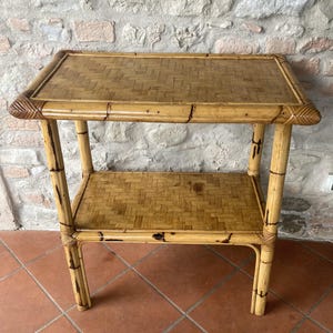 Mesa consola de bambú vintage de los años 70