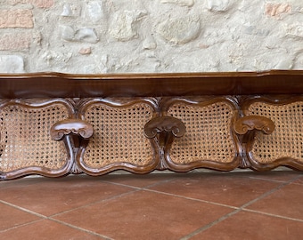 Perchero antiguo de madera con ganchos de pared, principios del siglo XX