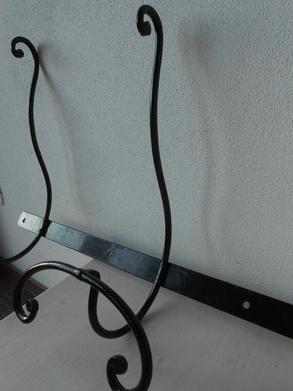 Country coat hanger deals